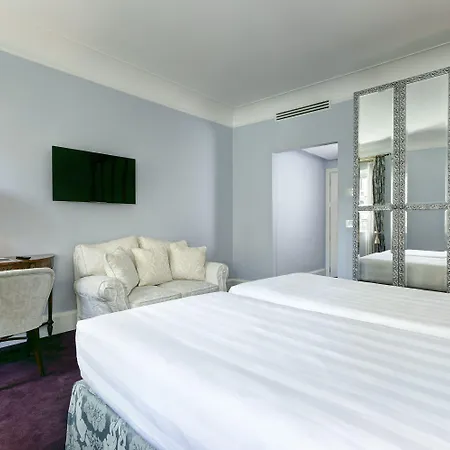 杜奇德奥斯塔大酒店 5*