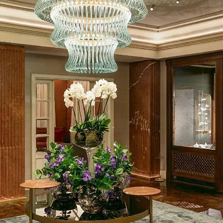 Grand Duchi D'aosta Hotell