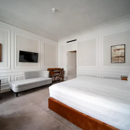 Hotel Grand Duchi D'aosta 5*