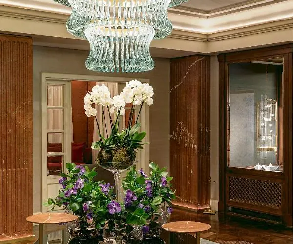 Grand Duchi D'aosta Szálloda